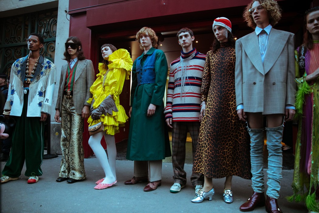 how to buy vip front row seats to Gucci show at paris fashion week