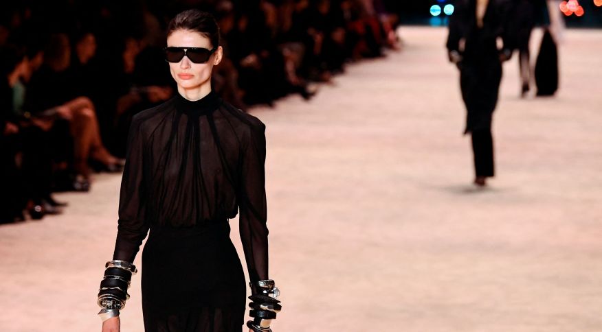how to buy vip front row seats to Saint Laurent show at paris fashion week